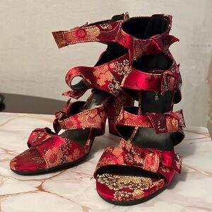 Indigo Rd. Red Floral Heels